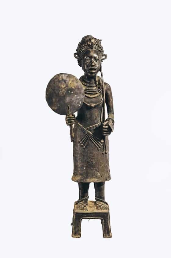 6271BCF8-33EA-464B-9FDB-4063F2B4B278 Woman With Pan Sculpture - Image 1