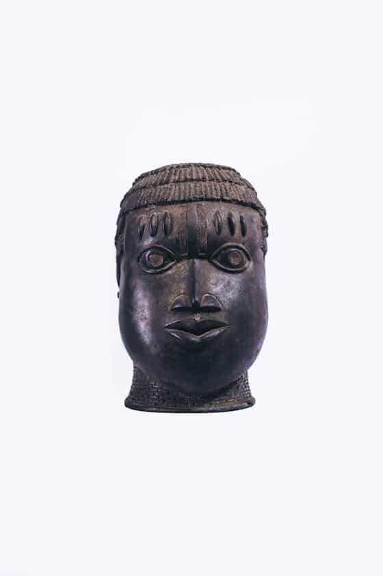 Fat Face Sculpture - Image 1