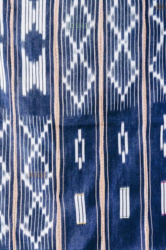 Blue white fabric - Image 2